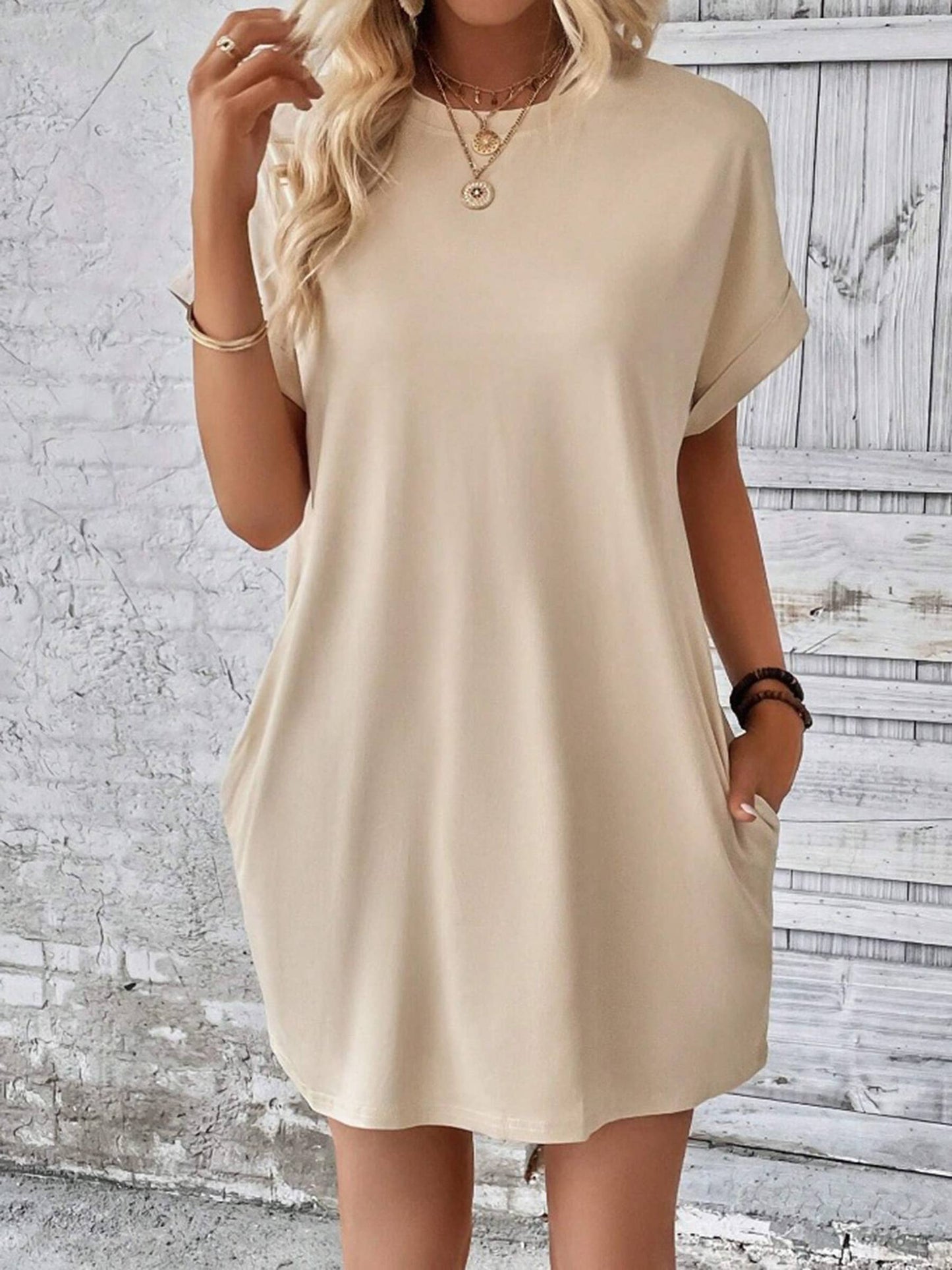 Round Neck Loose Short Sleeved Pocket Dress