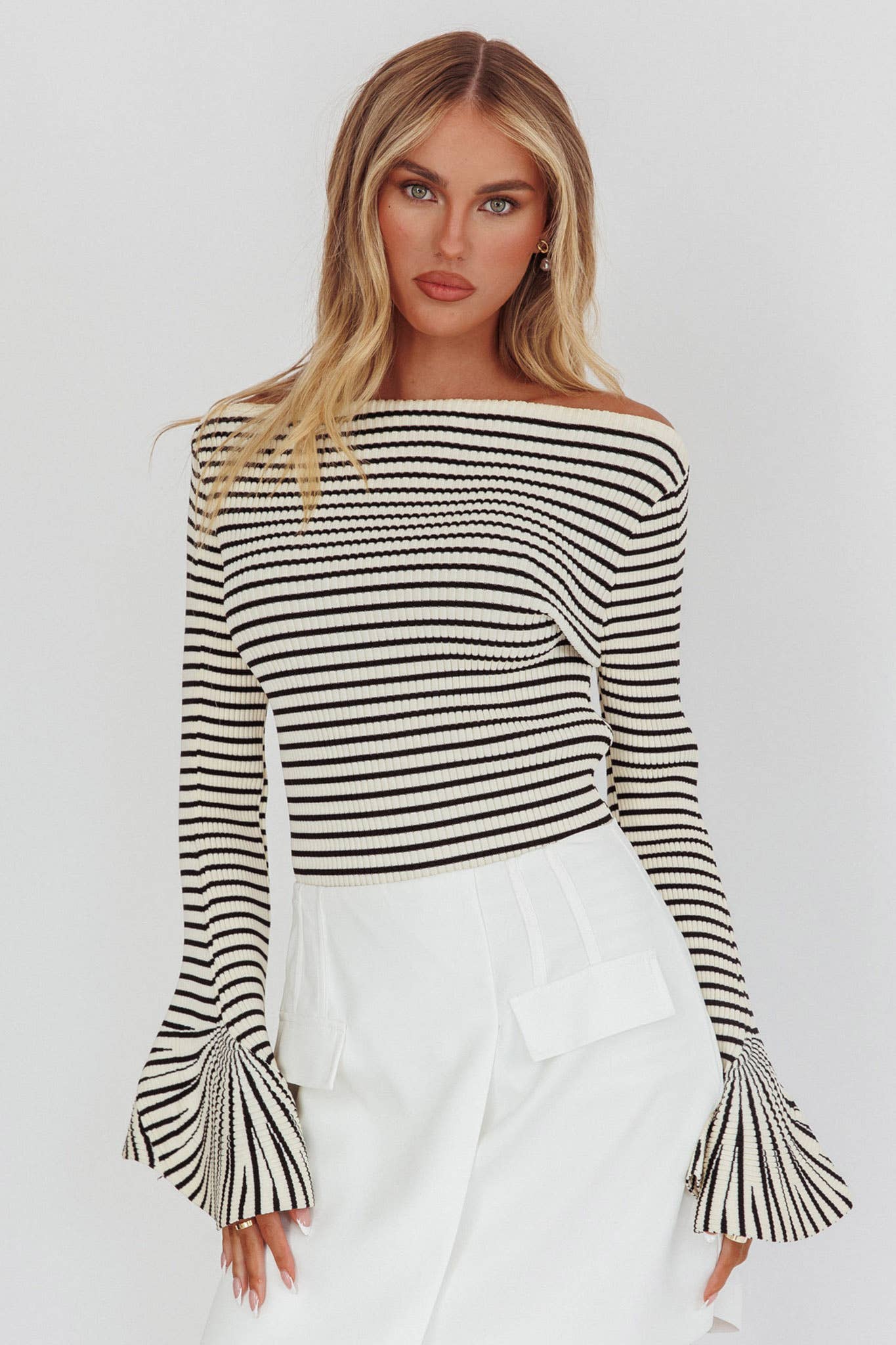 LONG SLEEVE STRIPED SWEATER