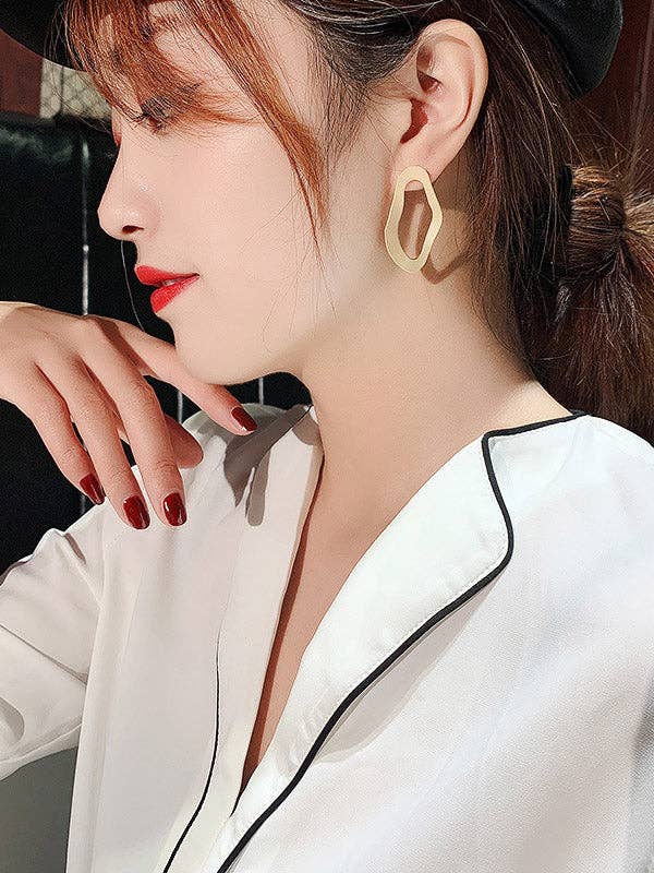 Simple Normcore Irregular Geometry Alloy Earrings