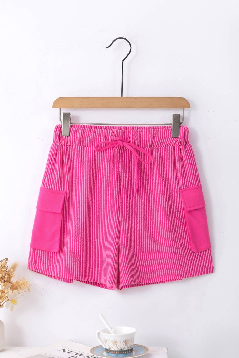 Women Bright Pink Cargo Square Pockets Shorts